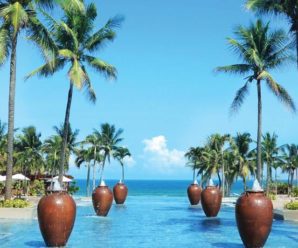 Furama Resort Đà Nẵng (5 sao), gần biển, có bãi biển riêng, hồ bơi, đẹp