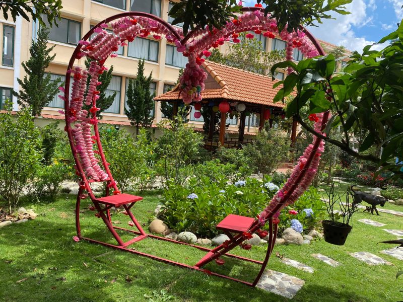 villa-garden-1